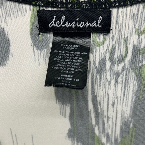 Delusional Maxi Dress L Multicolor Damask V Neck Cap Sleeve Boho Flowy Resort - Picture 6 of 6